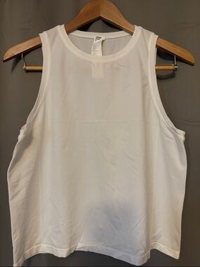 Fabletics White Scoop-Neck Athletic Tank